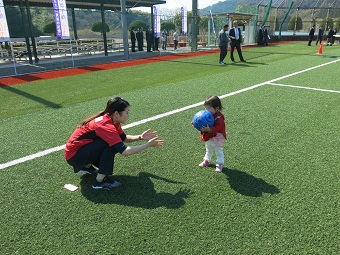 ボール遊び