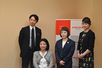 登壇者集合写真（池田さん、三宅さん、田口さん、岡崎さん）