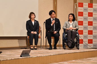 発言する池田さん