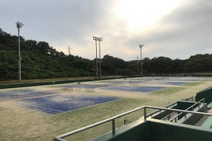 吉川総合公園テニスコートの様子