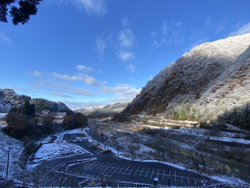 登山研修所から称名川